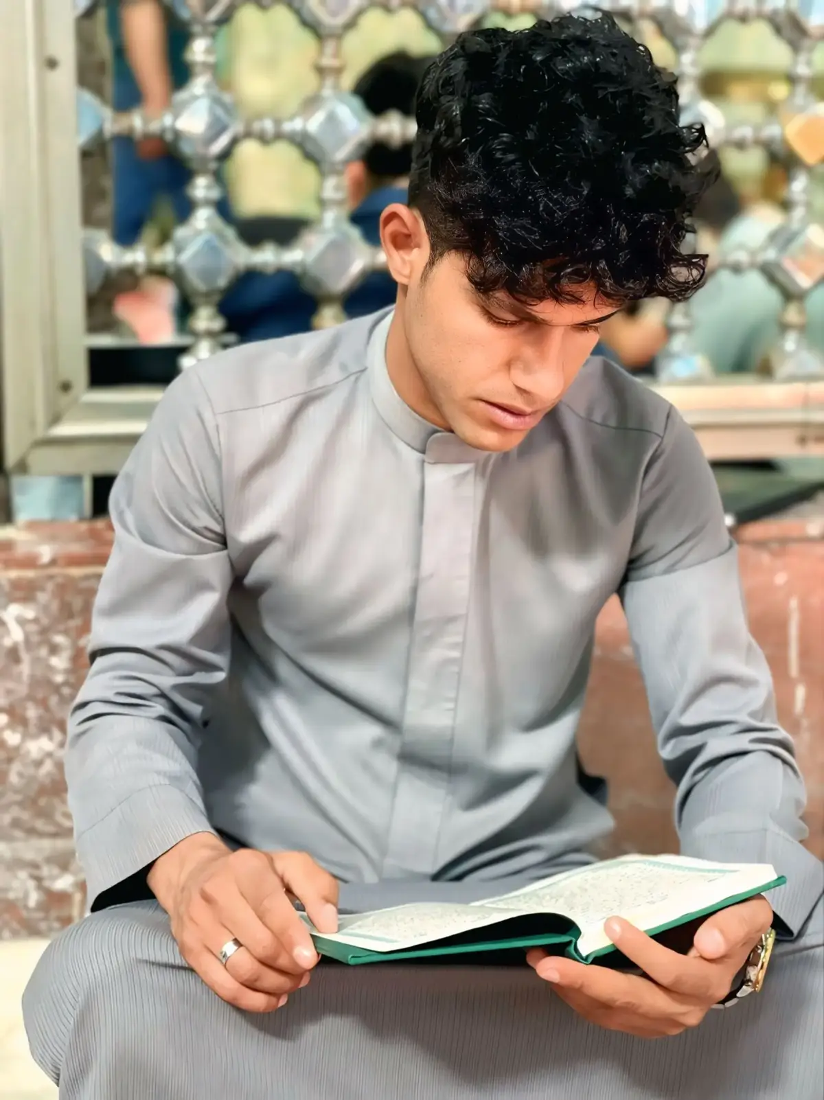 ثم ياتي العوض من الله  وكانك لم تخسر شي💙 #بوزمن #