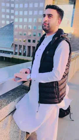 #alhmdulillah_for_everything #foryoupage #foryou #kashmir #westfieldlondon #londonbridge #thamesriver 