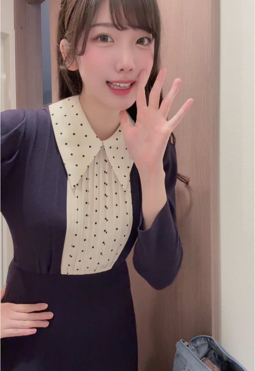 ふと鏡に映った自分が恥ずかしくて、笑ってしまったのだ( ˊᵕˋ ;) #おすすめ#fyp