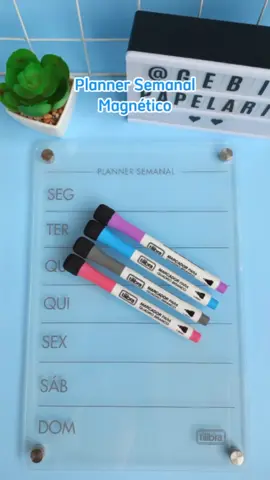 Planner Semanal Magnético  O Quadro Acrílico Transparente - Planner Semanal é uma ferramenta essencial para quem deseja otimizar a comunicação visual de forma prática e eficiente Adquira já o seu no site: 🛍 www.gebitpapelaria.com.br  📦 Enviamos para todo o Brasil  #papelariacriativa #papelariafofa #organizacao 