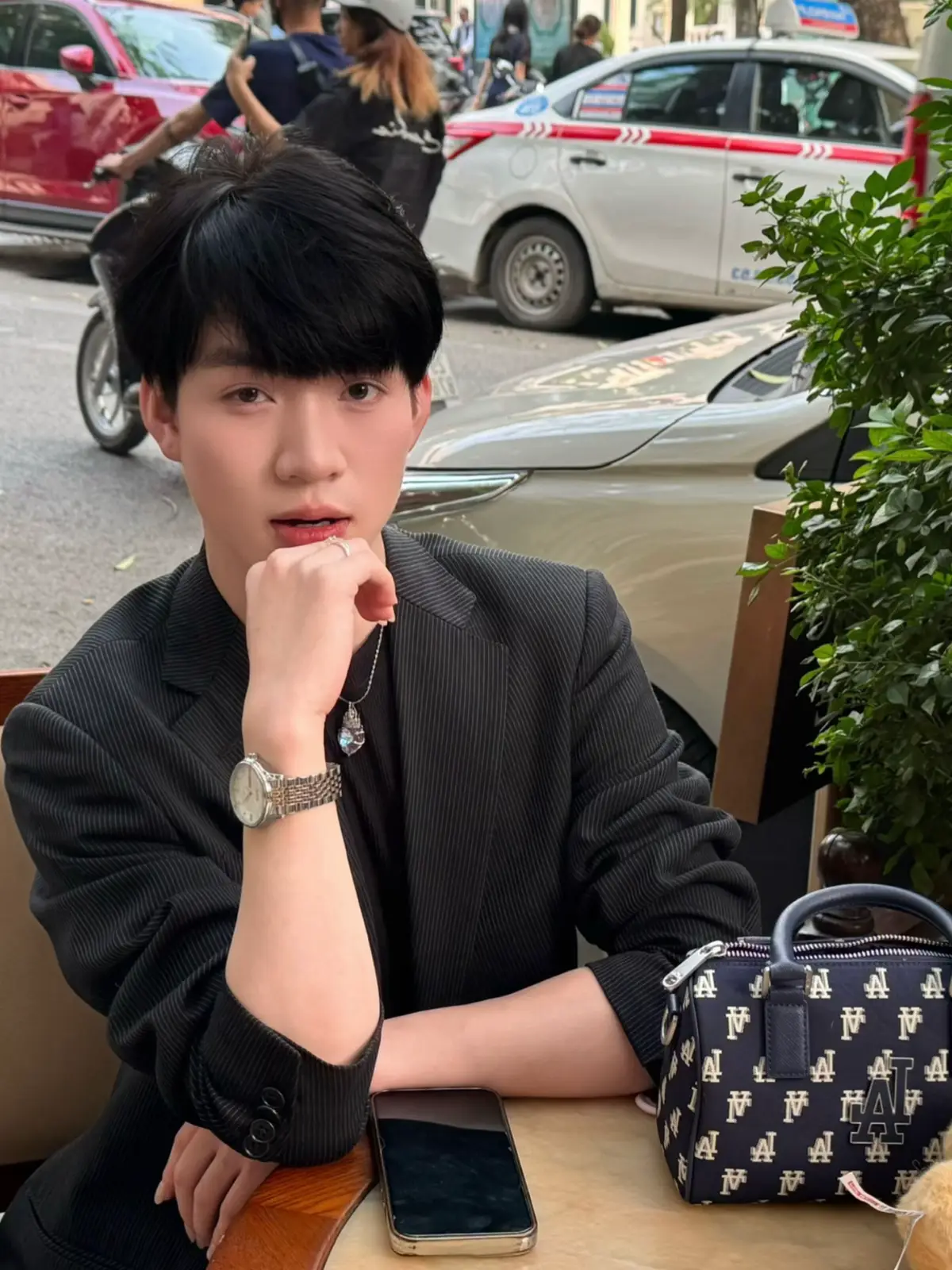 Đợi mãi sao em chẳng thấy ai..#xuhuong 