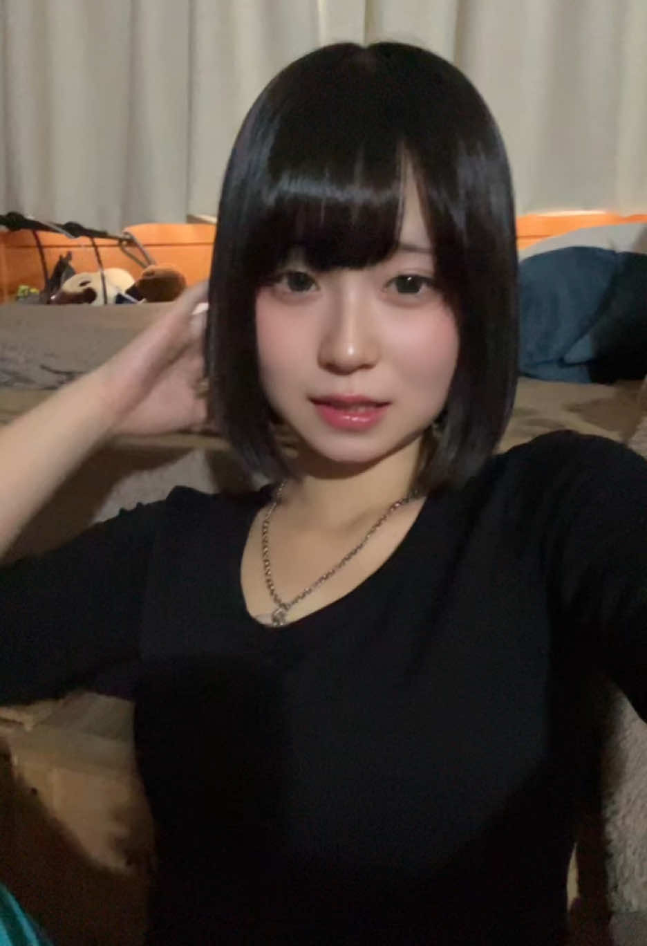 ごめんねアメリカ行くなんて嘘だよ。高校も辞めないよ。明日も東京いるよ。最近どこ行っても目撃情報貰うよ。見かけたら話しかけてね。#fyp #fypシ #07 