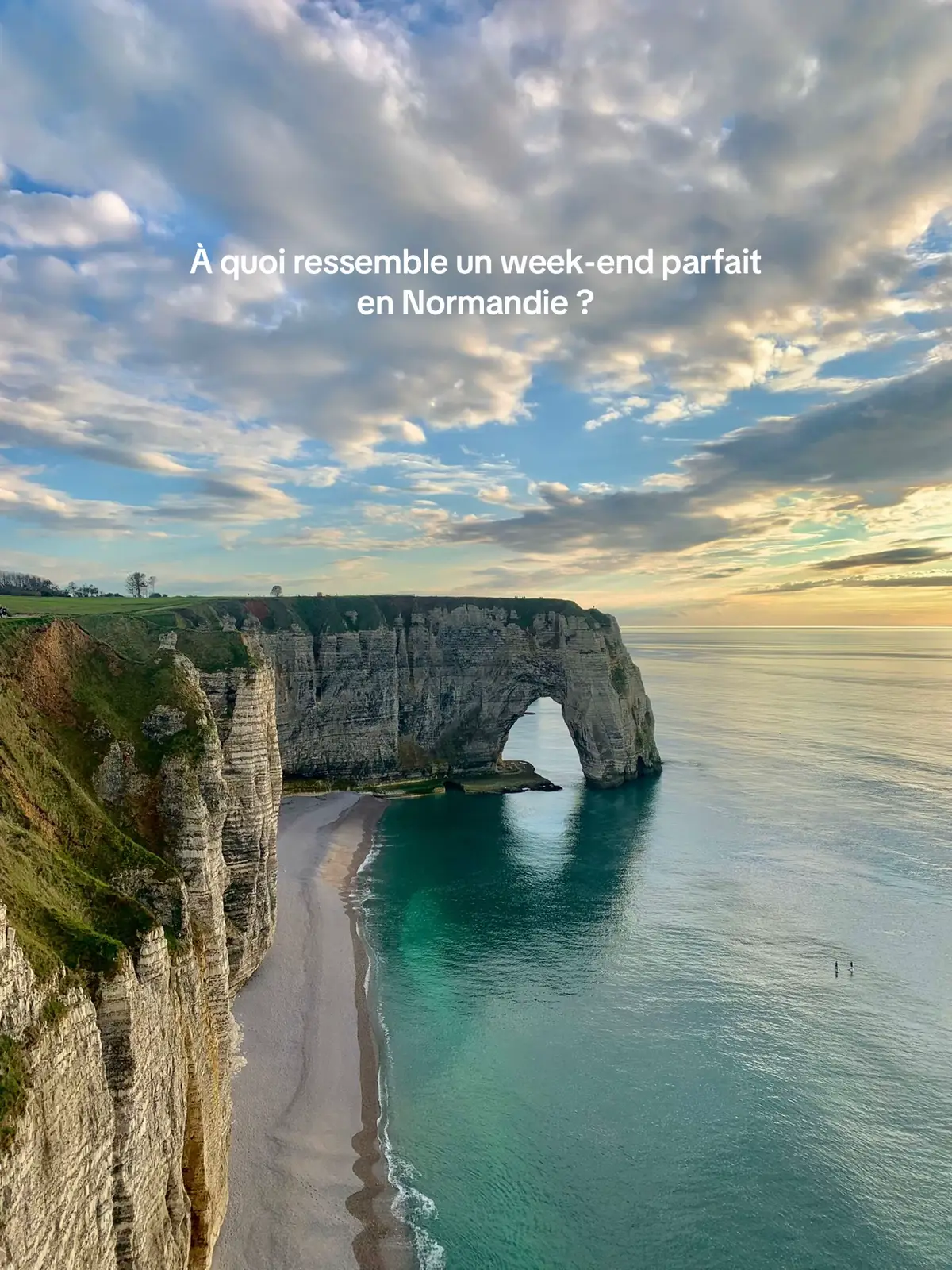 La meilleure des options pour se détendre en Normandie et profiter de la nature sans se priver du confort 🦌. #normandie #weekendtrip #etretat #france #nature #romantique  