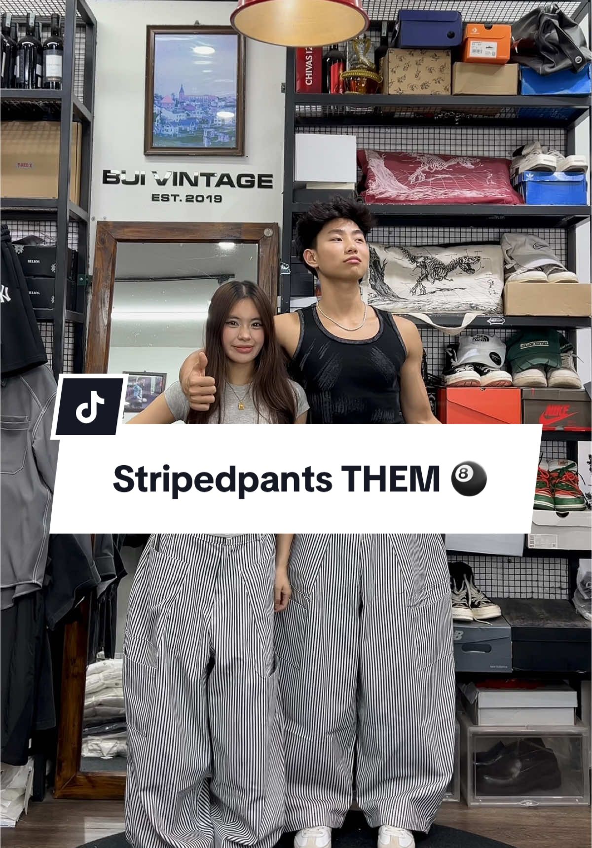 Ý là em nó hachhh eo quãiiii 🥺  @BUIVINTAGE @Hoàng Linh Ánh #xuhuong #phoido #phoidoxinh #outfit #thoitrang #foryou #quanongrong #quanongrongnu #stripedpants #stripedpantsoutfits #quankesoc #quanjeankesoc #quanongrongbigsize 