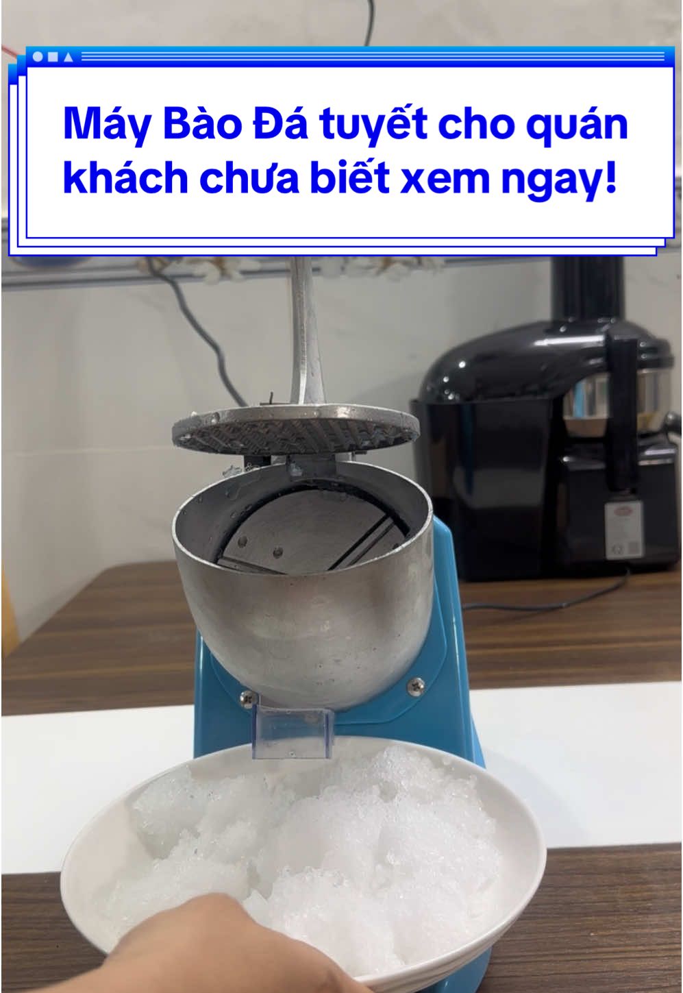 Máy bào đá tuyết cho quán 3 lưỡi hoặc 2 lưỡi, có thể canh chỉnh ăn dày hơn được #maybaodatuyet #datuyet #maybao #baoda #maybaoda #maybaodasieumin #tuyet #baoda3luoi #baoda500w #kemlan #xuhuongtiktok #xuhuong 