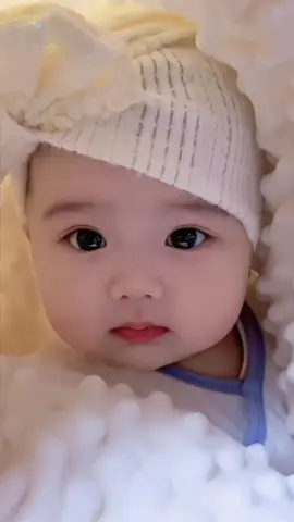 Vía em bé đáng yêu🥰#conyeu #conyeuoi #baby #babylove #concung #beyeu #mybaby #foryou 