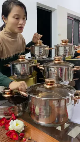 Bộ nồi nhập khẩu Đức siêu dày, thiết kế 5 đáy, phù hợp mọi loại bếp từ, bếp điện, bếp ga… trợ giá sâu chỉ hơn 500k #dodungnhabep #dungcunhabep #nauan #bonoiduc6mon 