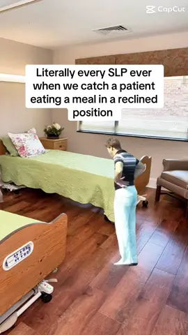 Oh dear, let’s getting you sitting upright. 90 degree angle would be perfect 🤓 #speechtherapist #slpsoftiktok #clinicalfellow #snflife #dysphagia #speechie #aspirationprecautions 