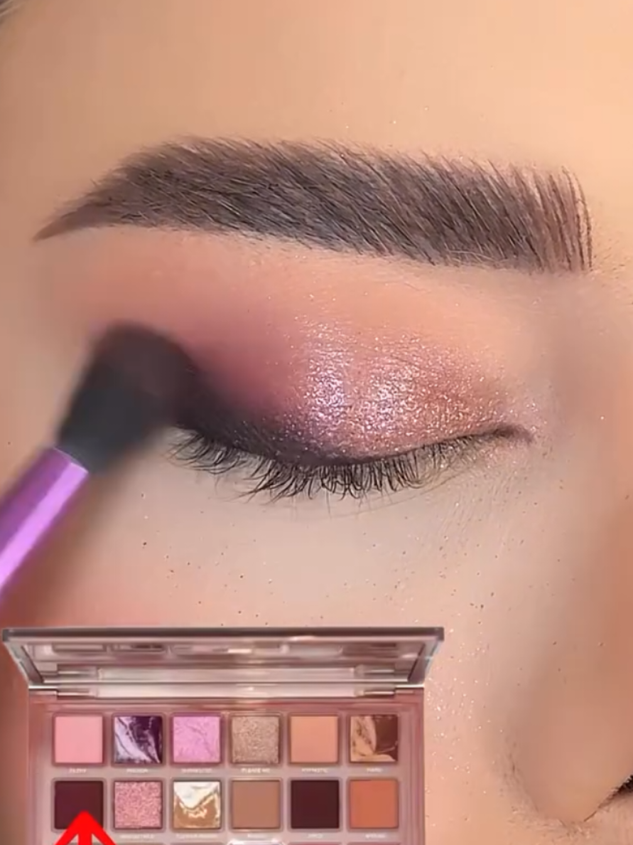 PINK SMOKEY eye Makeup  #makeupmeee #duet #eid #trend #beautytips #Eyeliner #style #eidspecial #eidmubarak #makeup #makeuphacks #tips #trick 