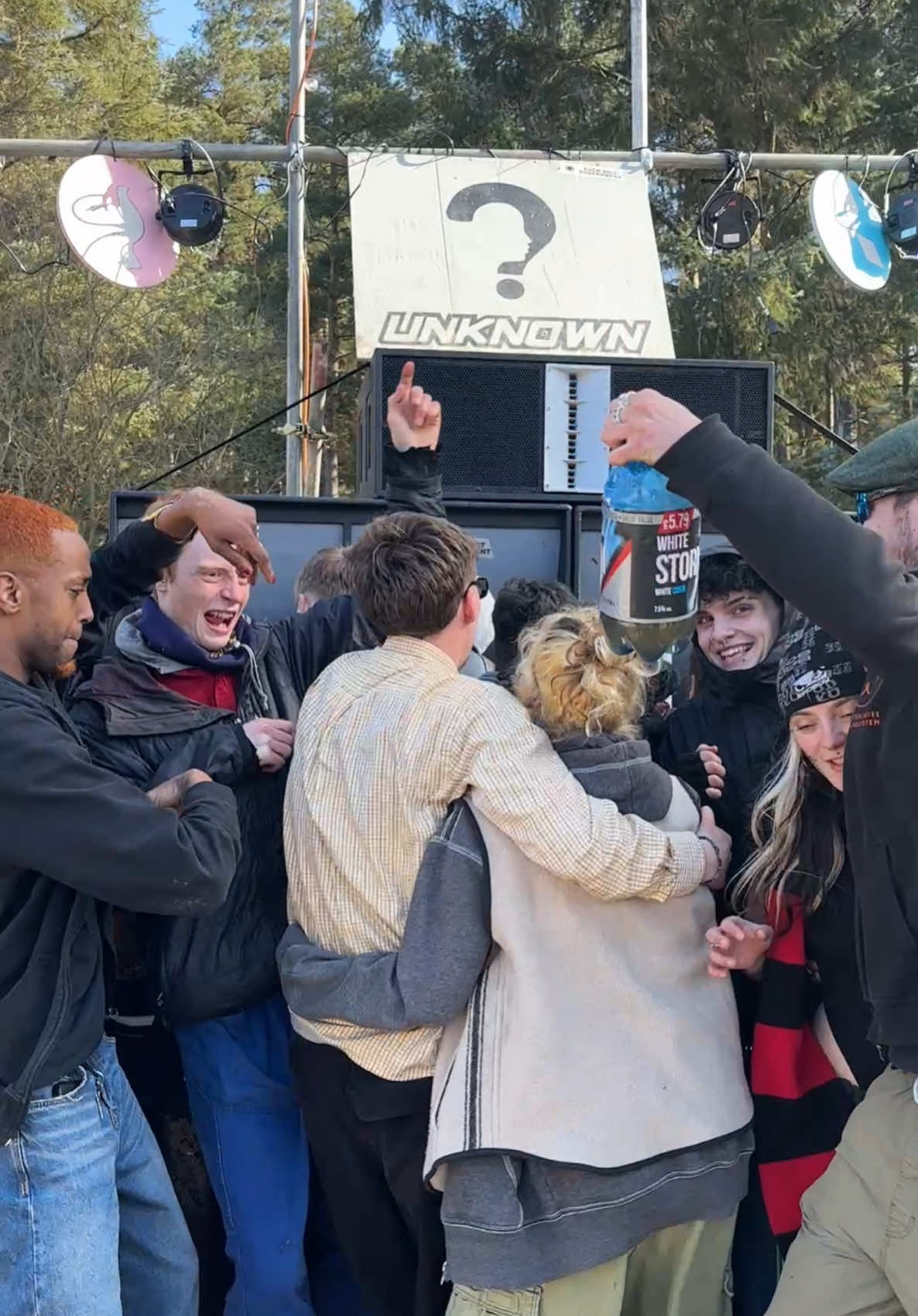 Can’t wait for summer parties 😻 #freepartyisnotacrime #soundsystem #ukrave #freeparty 