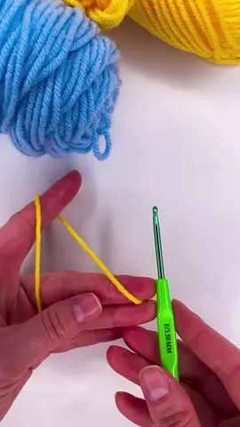 #crocheting #crochet #crochettutorial #crochetflower 