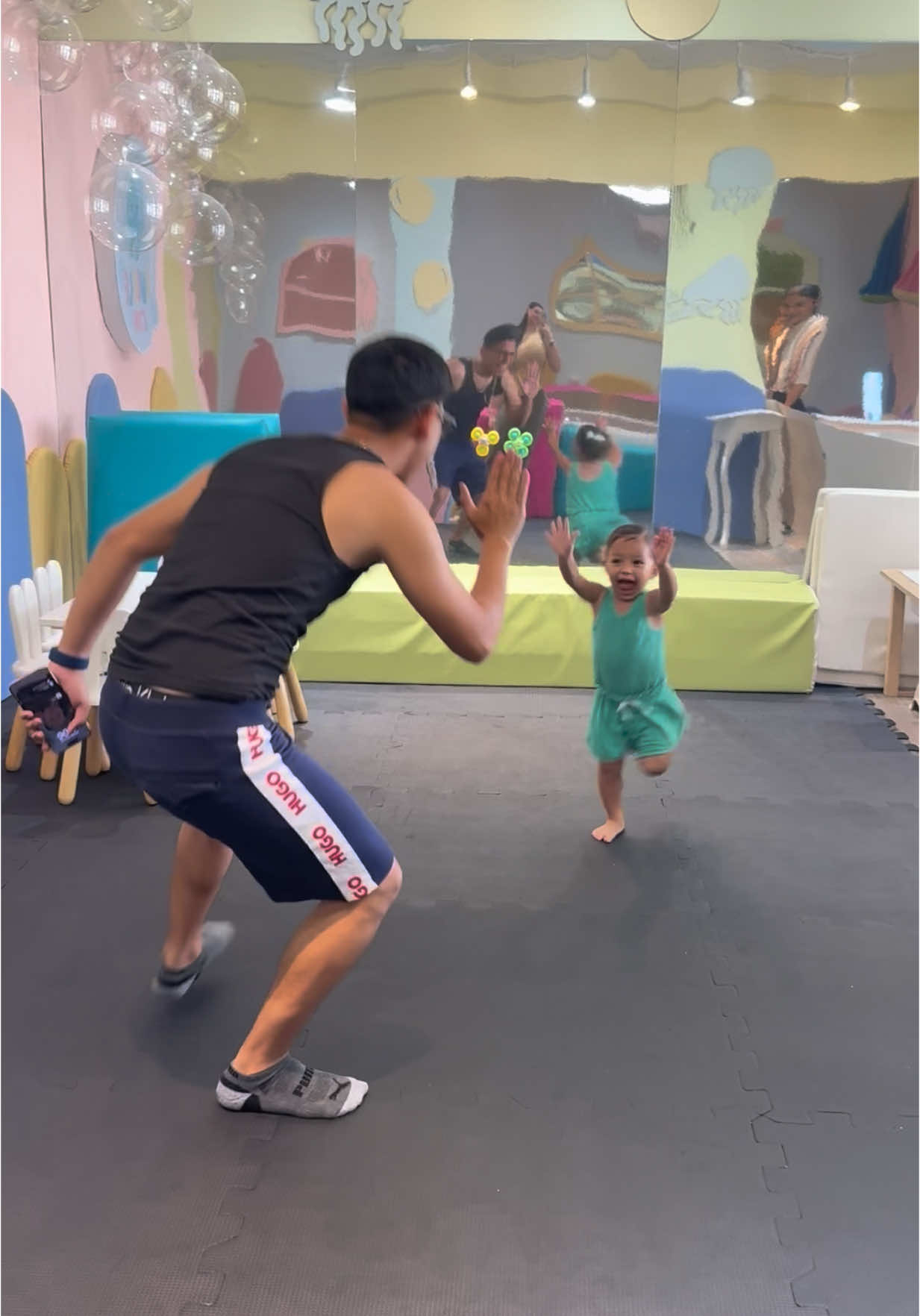 Amo ver mi hija feliz 🤩 @Nasa Lumar Chigua Melillo #puertobarrios🌴🇬🇹 