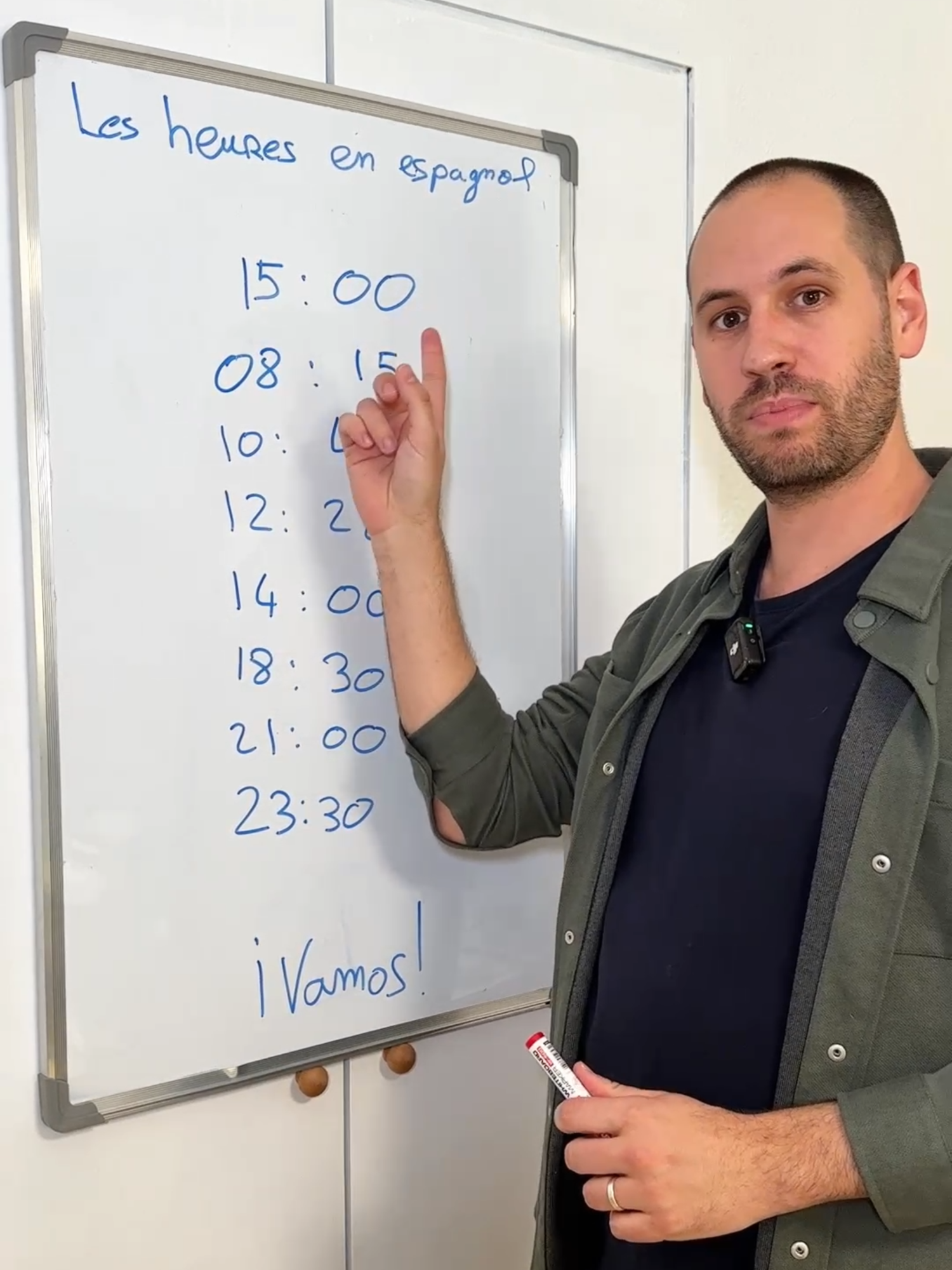Les Heures en Espagnol 🇪🇸 Apprenez espagnol avec le CPF ! 🎉 Écrivez VAMOS pour recevoir l’info ! 📩 #LesHeuresEnEspagnol #EspagnolFacile #ApprendreLEspagnol #cours #FormationCPF #Vamos #pourvoustous #france #tourisme #cpf #coboeducation #espagnol #voyageespagne