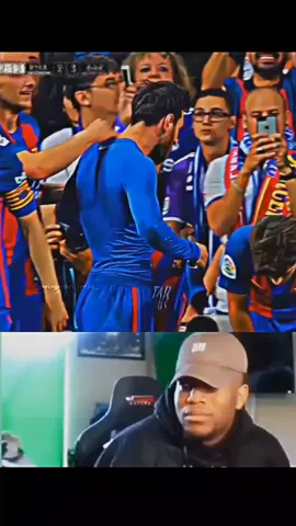 he will kiss his play button #messi #arsenola #goatmessi #fypシ #edit #foryou #editing #fypシ゚viral #fypp #footballtiktok #viral #foryoupage #foryou #goat #football #for #tiktok 
