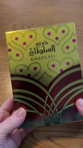 Gorgeous perfume spray Hareem Al Sultan Khadlaj is warm and enticing for men and women! #perfumetiktok #perfumetok #sprayperfume #warmscents #perfumes #perfumecollection #perfumereview #tiktokshopspringglowup #tiktokshopunboxing 
