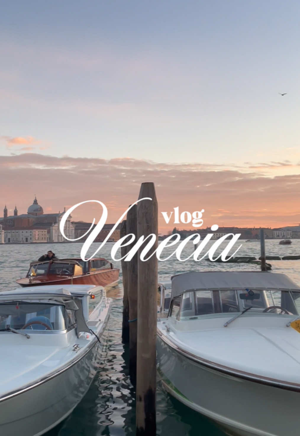 Lo tenía en borradores desde Diciembre y me daba pena no subirlo🙃 #venecia #viaje #lusii #farrecon #travel #farrecon #foryoupage @Lucía Díaz 