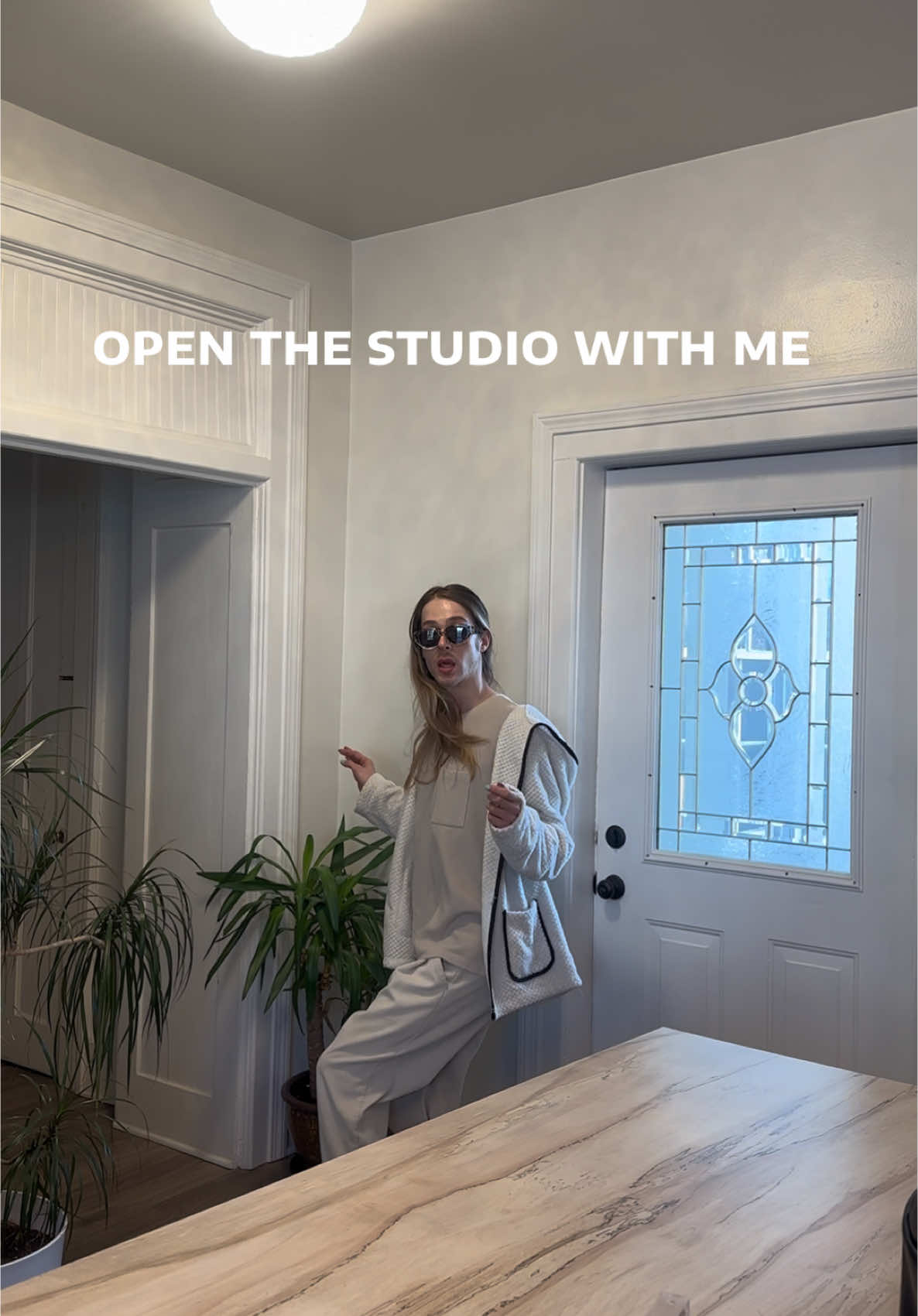 My Patreon is LIVE!! Link in bio to subscribe!! 3 amazing in depth education videos ready! Have a great day✨💚💙#hairstylist #Vlog #patreon #education 