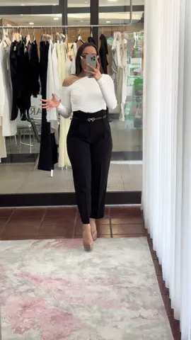 New collection 🌸 Finalmente conseguimos a calça mais pedida de sempre na cor preta 😍  . Disponível do tam.S ao XL  Camisola  .disponível do tam.S ao L  #moda #modafeminina #modafashion #modamulher #novacoleção #lookdodia #primaveraverão #lojafísica #lojaonline #porto #foryoupage❤️❤️ #foruyou #for 