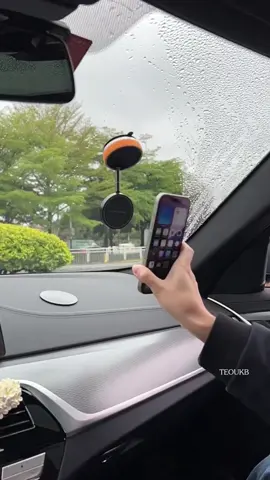 💡 Compact. Powerful. Essential.#phoneholder #car #carholder #phonestand #phonemount #magneticphoneholder #2025 #caraccessories #amazonfavorites #fyp 