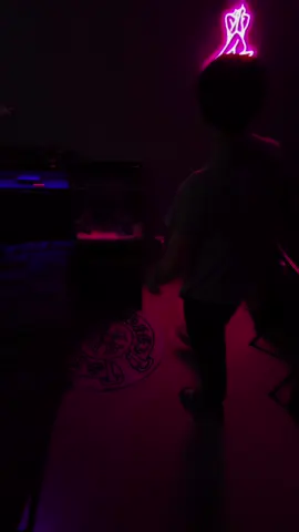 Who remember dis jon#ispy#kyle#throwback#dance#vibe#lit#room#dark