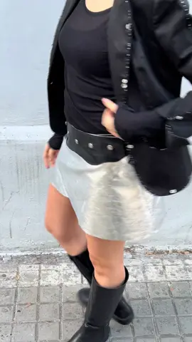 silver skirt🤍 #fyp #oot #fashion #fashiontiktok #fashionoutfit #fashionbrand #fashionstyle #fashioninspoforyou 