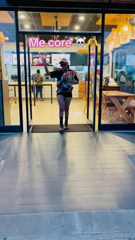 #weoutside #weoutsideeeee 🔥☠️#SAMA28 #southafricatiktok🇿🇦 #fypシ゚ #beauty #styleinspo #trendingvideo #viral_video #loveyourself 