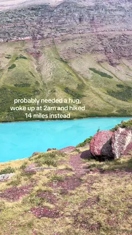 had to beat the park rangers checking passes 🫡🫡 so worth it #glaciernationalpark #montana #nationalpark #hikingszn 