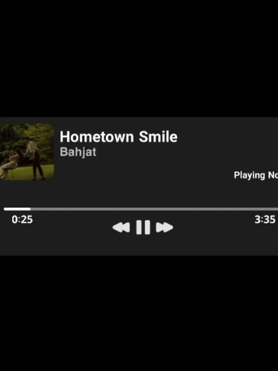 الاغنية هاي تخبل . . . . . . . #tiktok #lyrics #song #hometown #smile 