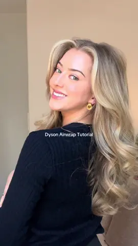 My at-home blowout technique🤍 #dysonairwrap #dyson #blowout #hairtok #hairtutorial @Dyson USA @Aveda @SexyHair 