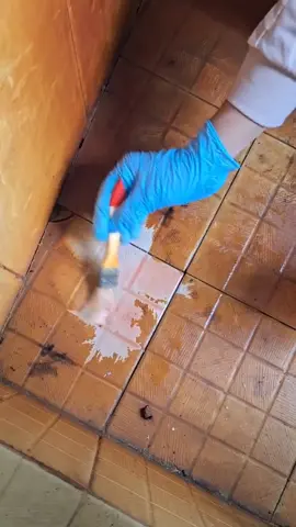 Vệ sinh nền gạch ố vàng quá dễ với tẩy đa năng Saiza #xuhuong #fyp #saiza 