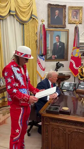 President Trump seizes every opportunity to expose Joe Biden’s incompetence!