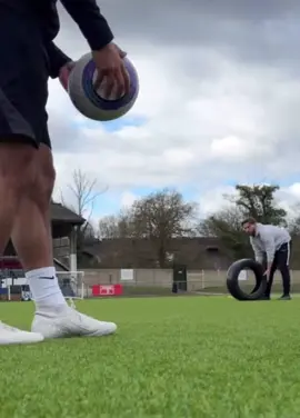 #futebol #futbol⚽️ #futebolbrasileiro #susto #engracado #bola #campo #gol #campeao #timelapse #brincadeira #brincadeiras 