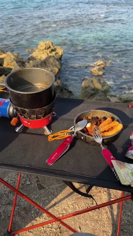 Happy holiday guys #pantai #sawarna #tanjunglesung #laut 