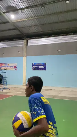 wanita mana tuan yang bikin ngrubah kamu ini 😒 sampai kamu galau sejauh ini