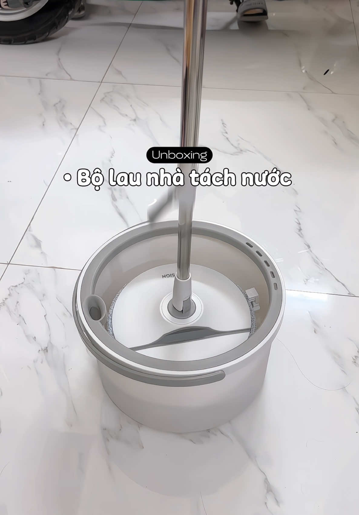 Bộ lau nhà tách nước bận tự động Deli 💓😍🎀 #launha #launhathongminh #bolaunha #deli #dogiadung #review #minnriviu #muataitiktok 