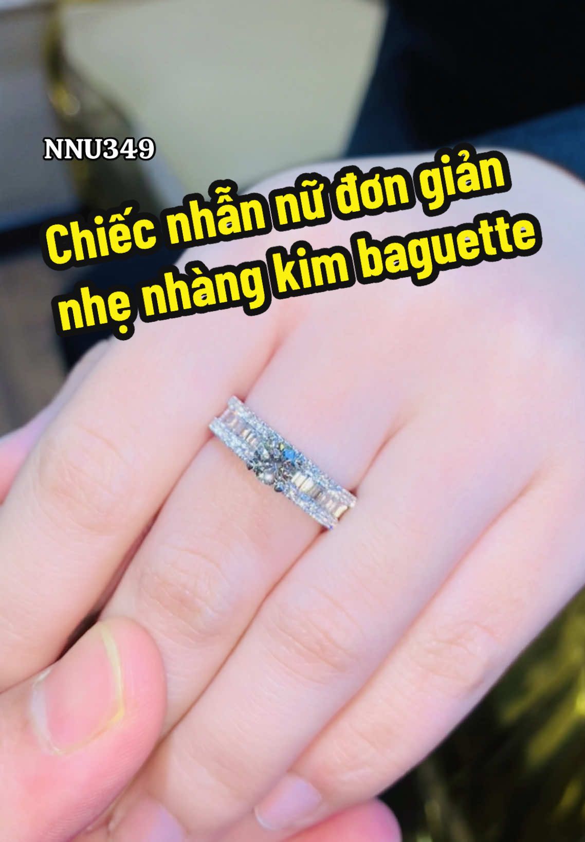 Chiếc nhẫn nữ đơn giản nhẹ nhàng kim baguette #Tamluxury #locdiamond #locnguyendiamond #locluxury #tamluxurydiamondjewelry #tamluxurychannel #locluxury #nhannu #nnu349 