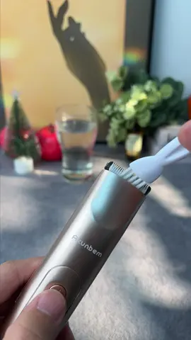 Ready to show off your smooth skin this summer? 🌞 This trimmer has you covered, no more painful waxing!” #womenselectricshaver #womenstrimmer #electricrazor #akunbem #akunbemelectricshaver #bikinitrimmer #Brazilian #peachfuzz #epilator #legshaver #trimmer #electricianshaver 