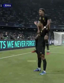 يـا حـبيبي😩🤍..! #هلا_مدريد #تيم_أيكونز #football #ريال_مدريد #ronaldo #