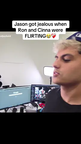 Jason got jealous watching Cinna and Ron #stableronaldo #jasontheween #cinna #clips #faze #live 