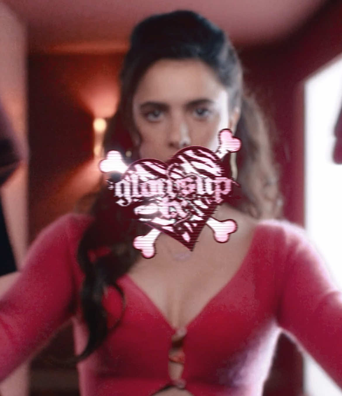 I want that trophy. #suesparkle #suethesubstance #suethesubstanceedit #sueedit #thesubstance #thesubstanceedit #elisabethsparkle #margaretqualley #margaretqualleyedit #2000s #edit #fyp #fypage #fypforyou #viral #xyzbca #trending #aftereffects [cc: sat6rns] ORIGINAL CONTENT! sue the substance high quality edit