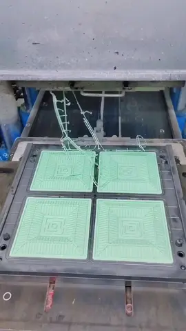 #tiktok #silicone #silicone #silicone Oil pressure process of silicone rubber products.