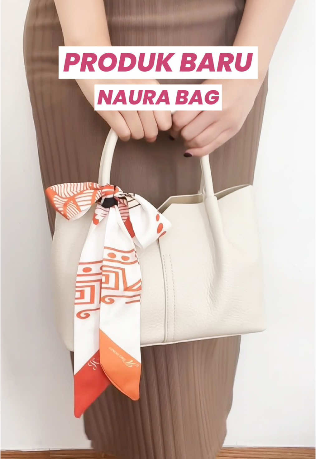 Naura Bag emang cocok banget buat kamu yang lagi nyari tas muat banyak!✨ #TasSelempangJimsHoney #Ramadanekstraseru #TasLebaran #RacunTiktok #Takjil #HampersLebaran #MudikLebaran #SepatuLebaran #OutfitLebaran #thr #xyzbca #LebaranEkstraSale #tanggalkembar 