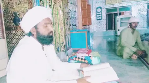 emankineyatseroza #roza  #ramzan2025🌙  #treanding  #rozekafaida  #foryou  #treanding  #vira  #rozakifazilat  #videviral 