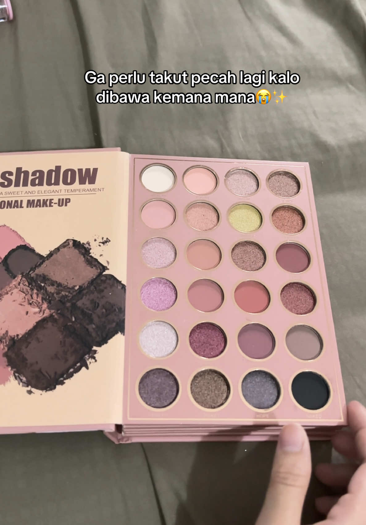 Klo kata aku sih worth to buy🫰🏻 #makeup #eyeshadowpalette #bukumakeupviral 