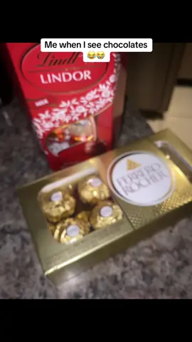 🤣🤣😭👍 #exploremore #piercing #explorepage✨ #moreviews #loveyourself #loveyoutiktok #choc #fererorocher #lindtchocolate 