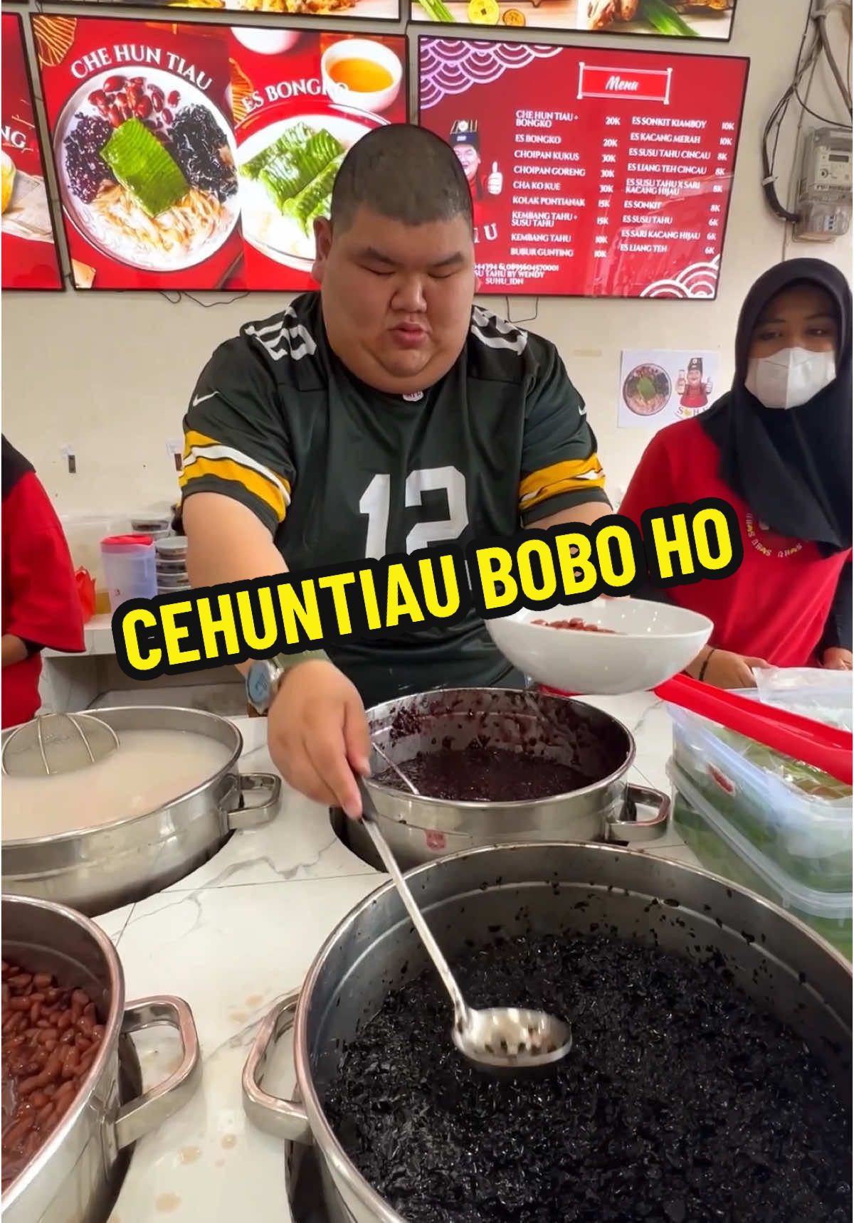 CE HUN TIAU TERENAK SEJAKARTA‼️ . Saking viralnya che hun tiau Suhu Wendy, sekarang banyak banget yang jualan makanan khas Ponti ini. Tapi gw sampe balik lagi kesini karena emang rasanya tuh terbaik guysss . 🏠: Susu Tahu by Wendy 📍: Jl. Krendang Raya. Jembatan 5. Jakarta Barat 🕠: 10.00 - 22.00 . #fyp #serunyakuliner #kunyahkunyah #kulinerjakarta 