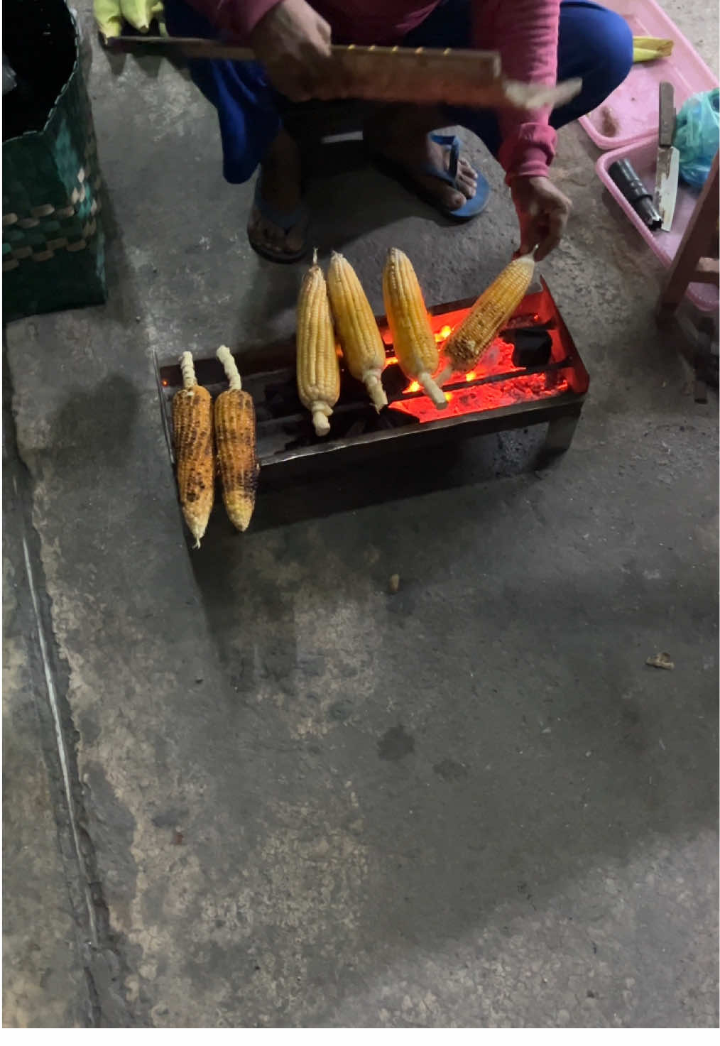 jagung bakar,murah tapi mengenyangkan #fyp #foryoupage #4u #xybca #masukberanda #beranda #viral #bismilahrame #mentahan #storytime #kulinerindonesia #mentahanvideo 