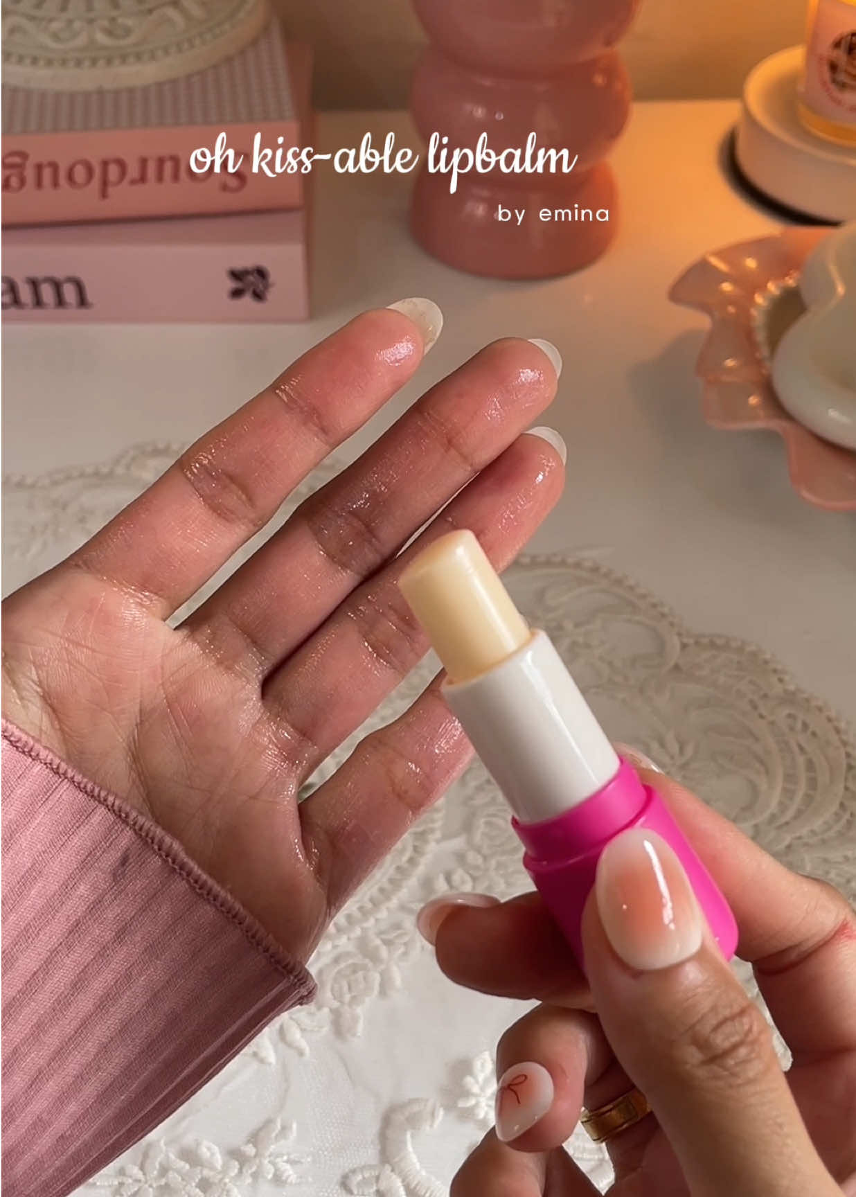 love bgtt, penyelamat di saat bibir lagi kering keringnyaa 💗🌸 #lipbalm #lipbalmaddict #emina #bibirkering 