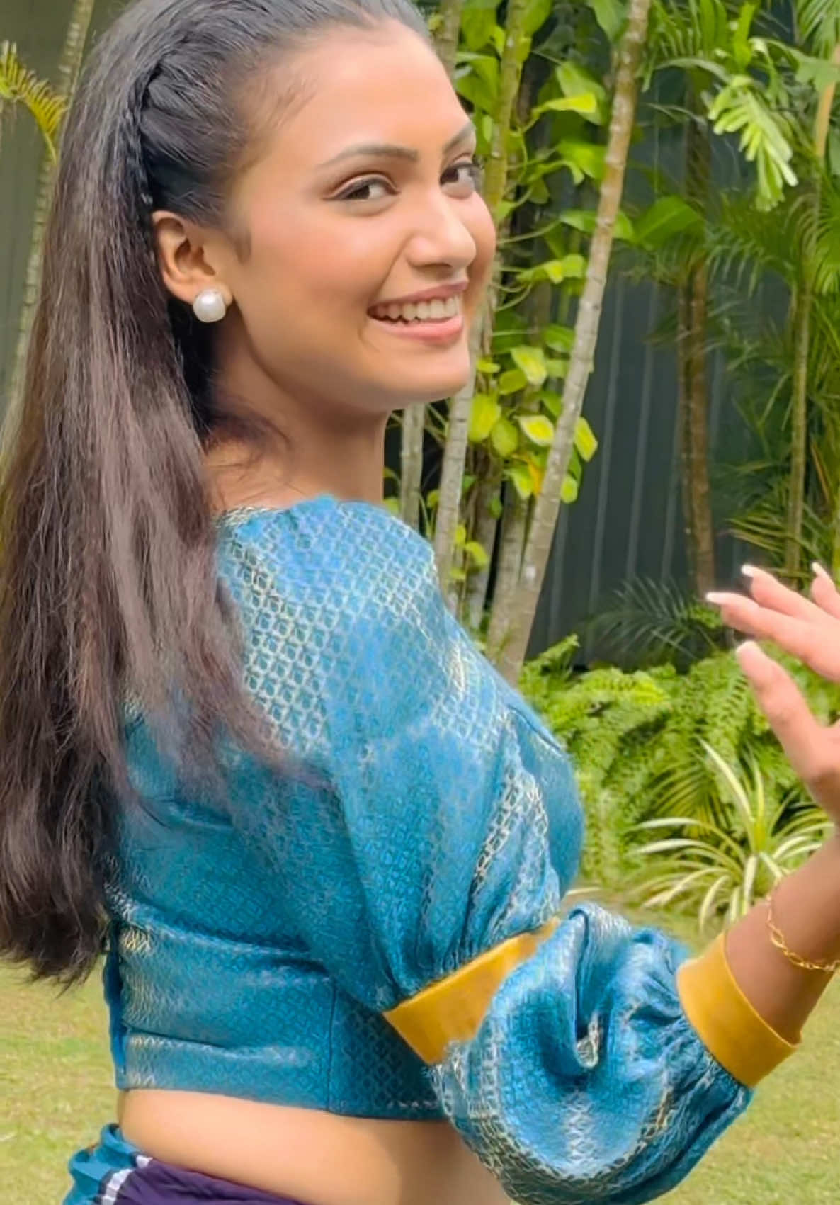 සිරස අවුරුදු සිරිත 💙💛 #SirasaTV #dasuninavodya #fy #fypシ #new #trending #viral #onemillionaudition #fypシ゚ #viraltiktok #dasuninavodya @Sirasa TV 