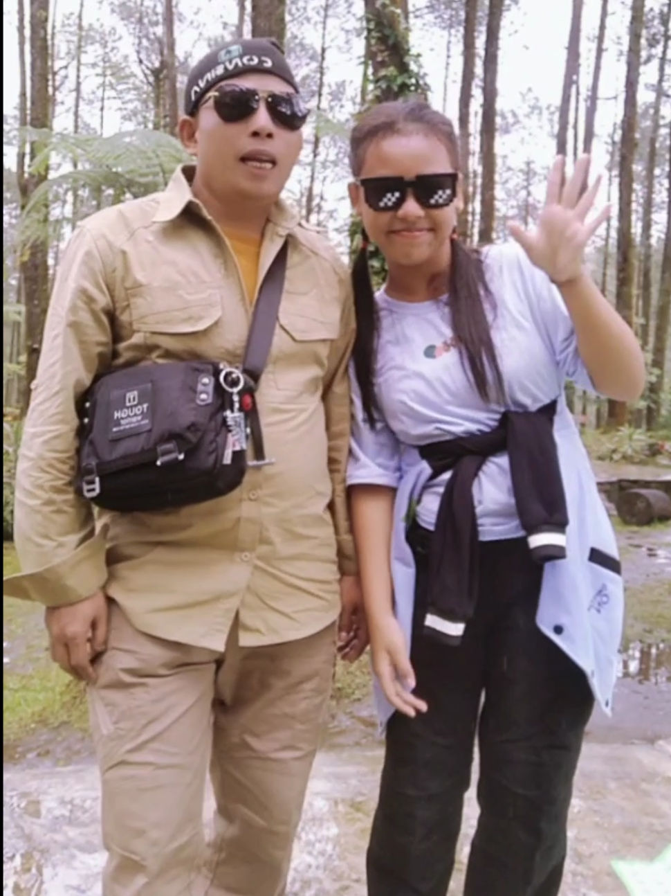 Jalan -Jalan pagi ke #hutanpinuscikolelembang #jawabarat #kotabandung #yadifashionrnd #liburanhariketiga #bersamaddenao 
